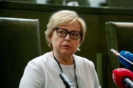 Liczę na to, że doświadczenie i cechy osobowościowe pani prezes spowodują, że trybunał konstytucyjny wróci nie tylko w wymiarze sprawiedliwości, ale także w ujęciu państwowym. Julia Przylebska Artykuly Glos Szczecinski