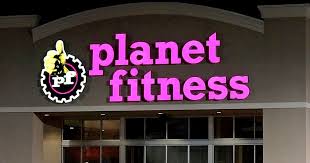 Planet Fitness Invites Veterans And Active Military Personnel To Work Out And Relax For Free From Nov 8 15 Planet Fitness Workout Fitness Fitness Web