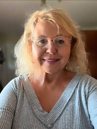 Having a good job gives a special glow. Me since I started working 👇  #fblifestyle #specialglow #WCW