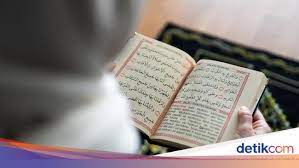 Maybe you would like to learn more about one of these? 10 Adab Membaca Al Quran Yang Patut Diperhatikan Agar Dapat Pahala