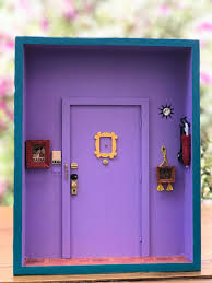 Pin By Alisya Arnoux On Craft In 2020 Friends Diy Friends Scenes Friends Tv