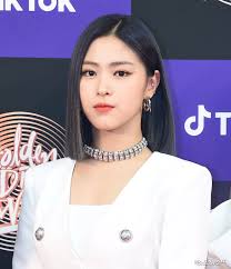 Ryujin was born on 17 april 2001 (age 19 years; Here S What Itzy Would Look Like With Short Hair Koreaboo