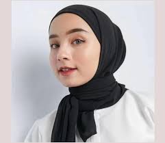 Hijab Bella Segi Empat Inner Instan