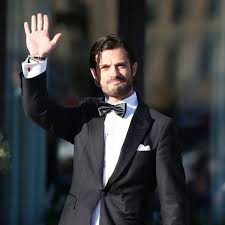 The doctors suspect that he doesn't have much longer to live. Carl Philip Von Schweden Verlobung In Den Nachsten Wochen Bunte De
