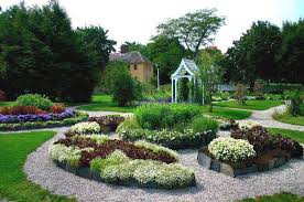 15 Garden Design Ideas Turning Your Home Into A Peaceful Refuge Gartengestaltung Garten Ideen Garten Landschaftsbau