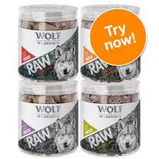 Dogs have evolved as carnivores, biologically adapted to thrive on a diet rich and varied in fresh meat and fresh for optimal use of the freshness of orijen freeze dried, the manufacturer recommends that you discard any food remaining in the packaging after 4 to 6 weeks. Wolf Of Wilderness Raw Freeze Dried Snacks Mixed Trial Pack Reviews Zooplus Co Uk