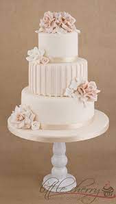 Roses And Stripes 3 Tier Wedding Cake Round Wedding Cakes Cake Wedding Cake Roses Round Wedding Cakes