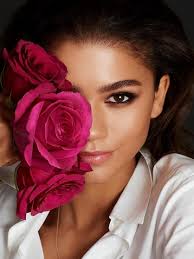 музыка из рекламы ланком с джулией робертс 2018 скачать Zendaya Koulman Stala Novym Licom Lancome