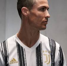 The navy trim extends down the side of. Juvefc On Twitter 2020 21 Juventus Home Kit