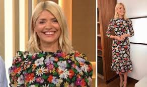 Holly looks absolutely gorgeous and it's a cute look to wear this easter weekend. Holly Willoughby News Presenter Wears 905 Outfit For Tuesday S Episode Of This Morning Express Co Uk