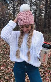 Cool Cozy Outfit Idea Pink Hat White Knit Sweater Skinnies Cozy Fall Outfits Winter Fashion Outfits Outfits With Hats