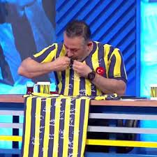 Acun ilıcalı, kulübün instagram hesabı için destek istedi. Ali Koc Cem Yilmaz Acun Ilicali Fenerbahce Nin Dev Kampanyasi Win Win E Cem Yilmaz Damga Vurdu Spor Haberleri