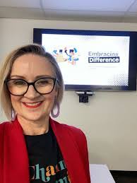 Sharon Tagg's Instagram, Twitter & Facebook