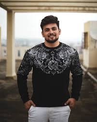 15 Awesome Hairstyle Ideas For Indian Men Classic, stylish men's side part haircuts are just as timeless as the word gentlemen. 15 awesome hairstyle ideas for indian men