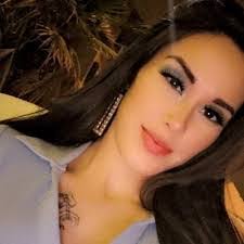 Kellie Pope's Instagram, Twitter & Facebook