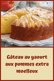 Gateau Au Yaourt Aux Pommes Fondant Et Hyper Moelleux En 2020 Gateau Yaourt Fondant Aux Pommes Recette Gateau Pomme