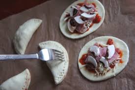 Rezept Gefullte Pizzataschen Rezepte Pizza Taschen Pizzataschen