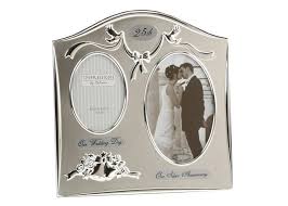 Even though silver is the material (or color) of the moment, it doesn't mean that any 25th wedding anniversary gifts you buy have to be silver, though. 32 Memorable Gifts For 25th Wedding Anniversary To A Couple