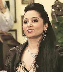 Nagyapja prímás, édesapja, nótár ferenc billentyűs és gitáros, ahogy mary is. Notar Mary Home Facebook