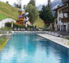 Athmosphäre in absolut ruhigen, zentralen lage. Pool Bilder Hotel Christoph Ellmau Holidaycheck