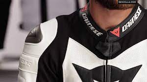 Dainese Laguna Seca Evo Race Suit Review At Revzilla Com Motorcycle Wear Dainese Evo
