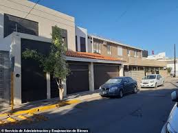 Mexican tv star kate del castillo slammed actor sean penn for using her as bait to get to drug cartel kingpin joaquín el chapo guzmán and said he exaggerated his. Mexico Sells Three Of El Chapo S Homes Including One With A Secret Underground Tunnel Daily Mail Online