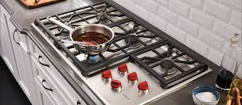 A cooktop is a standalone appliance that features only the stovetop feature. Wolf 36 Professional Gas Cooktop 5 Burners Cg365p S
