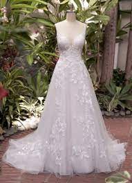 Rebecca Ingram Ellen Tiffany S Bridal Boutique Boho Chic Wedding Dress Wedding Dresses Unique Wedding Dresses