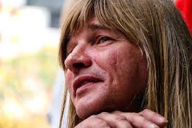 Wayne Robinson's journey from 'humiliating' homelessness to 'beautiful  artwork'