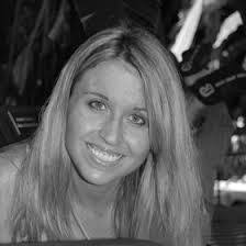 Nikki Howe's Instagram, Twitter & Facebook