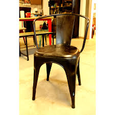 metalen stoel met armleuning metaal quip co metalen stoelen stoelen stoel met armleuning
