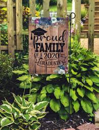 Proud Family Of A 2020 Graduate Graduation 2020 Garden Flag Etsy Graduation Signs Graduation Yard Signs Graduation Poster