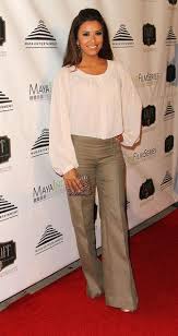Longoria se distancia en el filme de su conocido. Eva Longoria Fitted Blouse Eva Longoria Style Eva Longoria Job Clothes