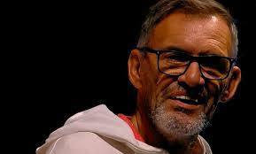 Edward Vela's Instagram, Twitter & Facebook