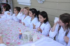 Indoor Birthday Party Games For 8 Year Olds Birthday Party Ideas For 8 Year Old Girls Hippojoy S Blog Spa Birthday Parties Kids Spa Party Spa Birthday