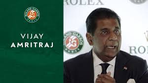 Vijay amritraj (14 aralık 1953 doğumlu) madras 'dan hintli bir spor yorumcusu, ara sıra oyuncu ve eski tenis oyuncusu. Vijay Amritraj From Chennai To Paris Roland Garros 2019 Youtube