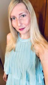 Thrifted dress for a beautiful look