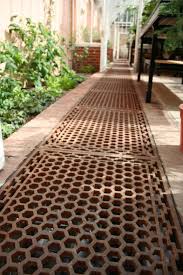 Cast Iron Floor Grids Really Are The Perfect Floor In Your Greenhouse Heating Pipes Beneath Is Ideal In Greenhouse Plans Home Greenhouse Greenhouse Gardening