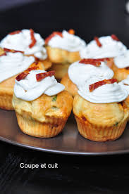 Cupcakes Au Chevre Chorizo Et Basilic Coupe Et Cuit Alimentation Chorizo Aperitif Dinatoire