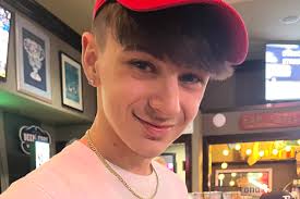 Cody Ferrara's Instagram, Twitter & Facebook