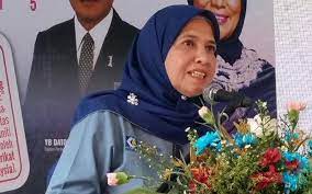 Datuk zahrah abd wahab fenner, the then chief executive officer of ssm stated that: Macc To Charge Companies Commission Ex Ceo Free Malaysia Today Fmt