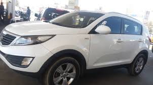 Bonjour Kia Sportage Tres Classe Automatique Essence A Vendre Tel 775060519 Sportage Kia Kia Sportage Petites Annonces Gratuites