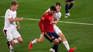 Assista suíça x espanha ao vivo pelo liga das nações da uefa a partir das 16h45 (de brasília) com transmissão exclusiva do canal ei plus. Suica X Espanha Onde Assistir Provaveis Escalacoes Horario E Local Camisa 10 E Baixa Na Furia