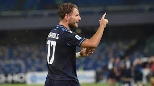 Immobile definition, incapable of moving or being moved. Ciro Immobile Vom Bvb Missverstandnis Zum Konig Der Bomber Kicker