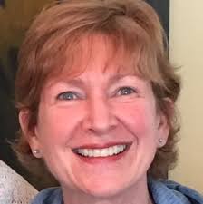 Laurel McHargue, award-winning author and podcast host of Alligator  Preserves /Ep2173