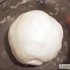 Glukosesirup Ganz Einfach Selbstgemacht Rezept Zuckerschnee De Rezept Glukosesirup Rezepte Tortendeko