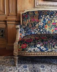 See more ideas about floral couch, couch, design. 20 Timeless And Chic Floral Print Upholstery Ideas Shelterness