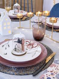 Ilumina Como Es Debido In 2020 Holiday Table Decorations Decor Holiday Decor