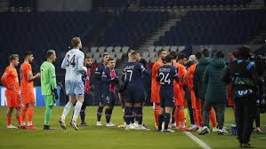 Scopri ricette, idee per la casa, consigli di stile e altre idee da provare. Psg Vs Istanbul Basaksehir Ditunda Gegara Wasit Rasis