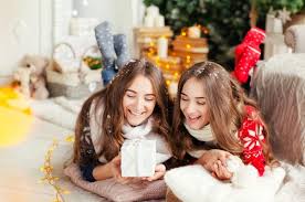 The 14 best gifts for college girls in 2021. 14 Fun Christmas Activities That Your Teen Will Love Teens